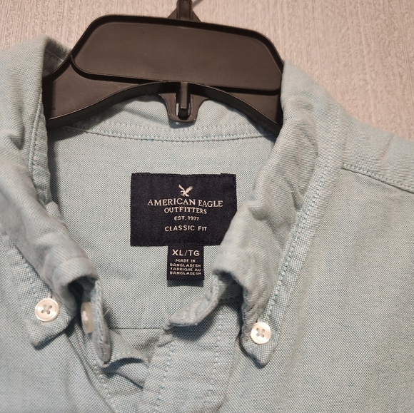 American Eagle button up Size XL - Picture 2 of 4
